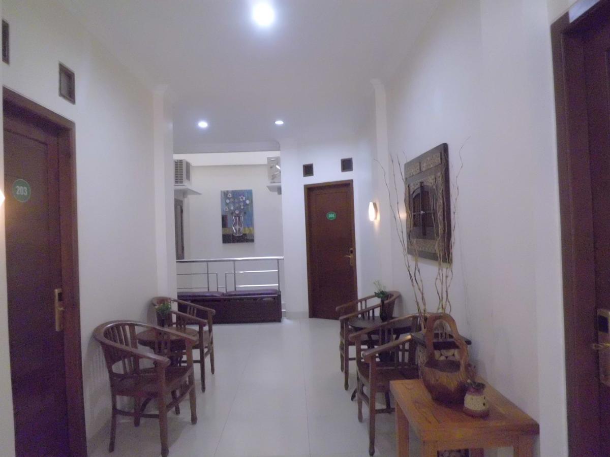Hotel Vala Pakualaman Εξωτερικό φωτογραφία